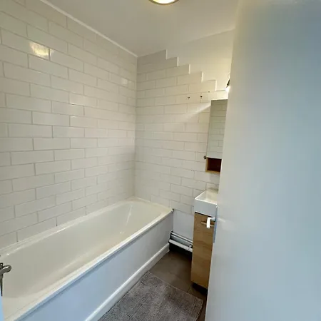 Elegant 2 Bedroom With Free Parking Paris St-denis By Immo Kit Saint-Denis (Seine-Saint-Denis)